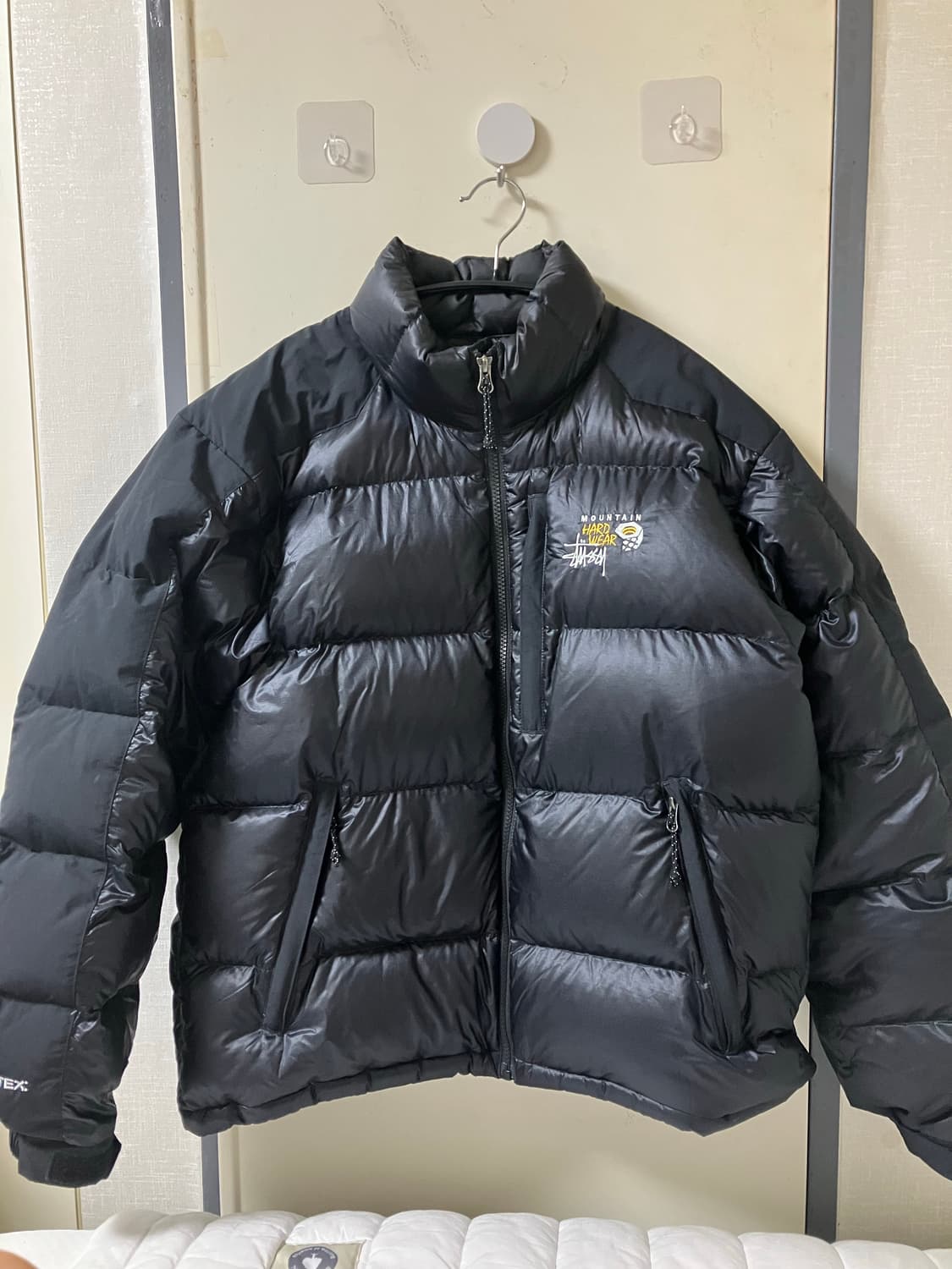 스투시 x 마운틴 하드웨어 블랙 패딩 s 상품이미지5