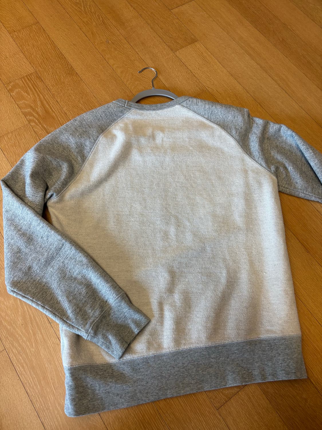 GAP 나그랑 맨투맨 상품이미지2