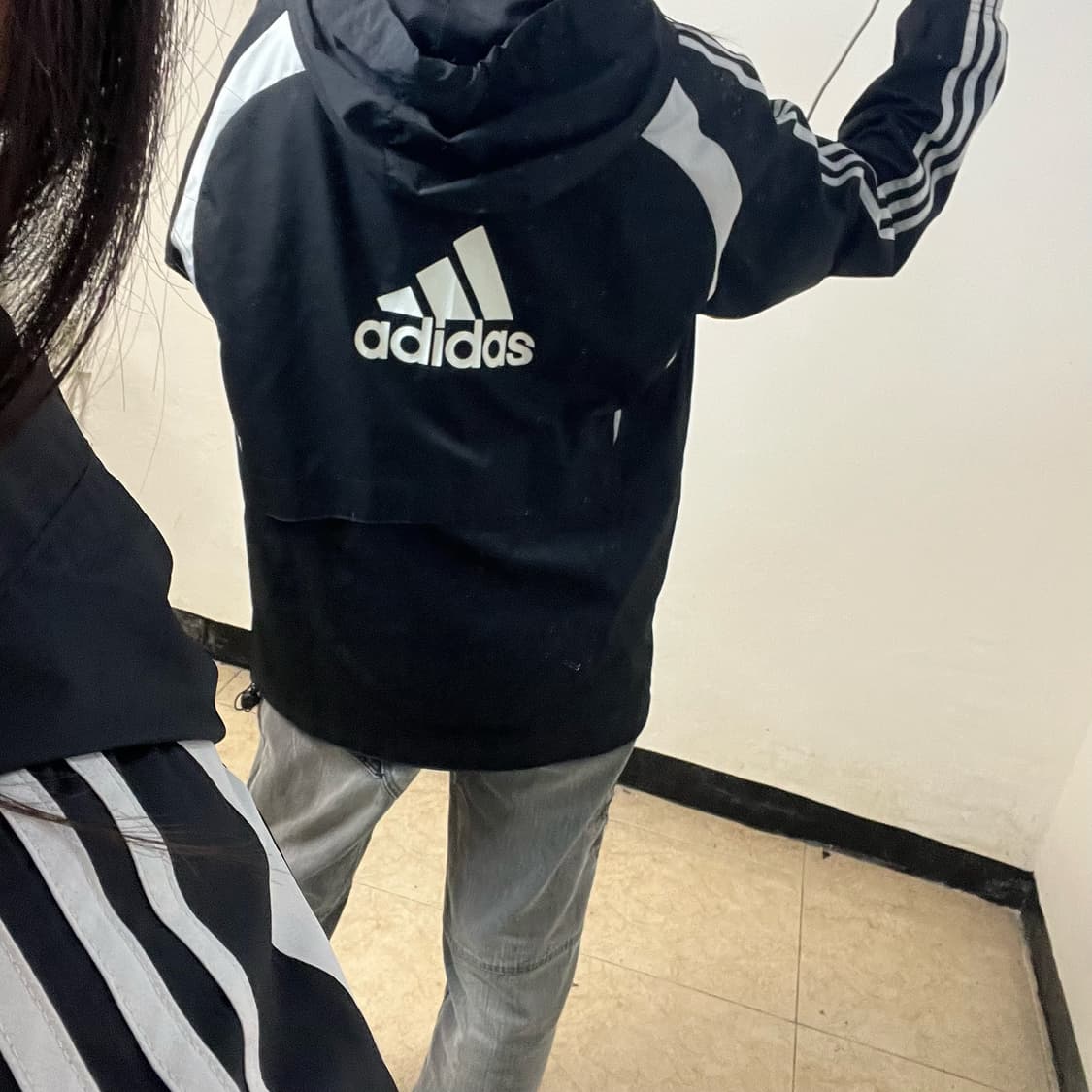 Adidas Liverpool windbreaker 상품이미지3