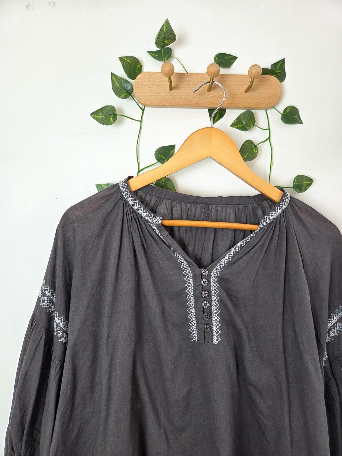 sm2 자수 블라우스 상품이미지2