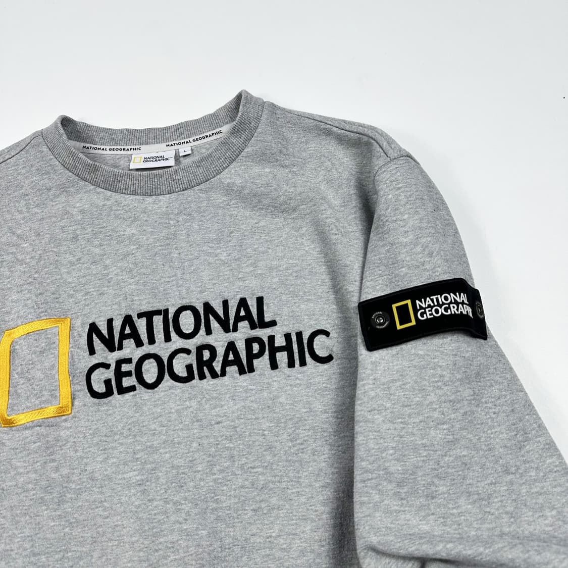 내셔널지오그래픽 (내셔널) 와펜 그레이 맨투맨 (L) 상품이미지3