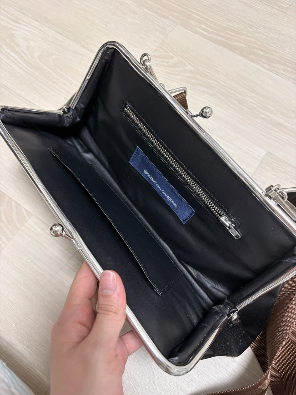 꼼데가르송 아오야마 가마구치 숄더백 상품이미지3