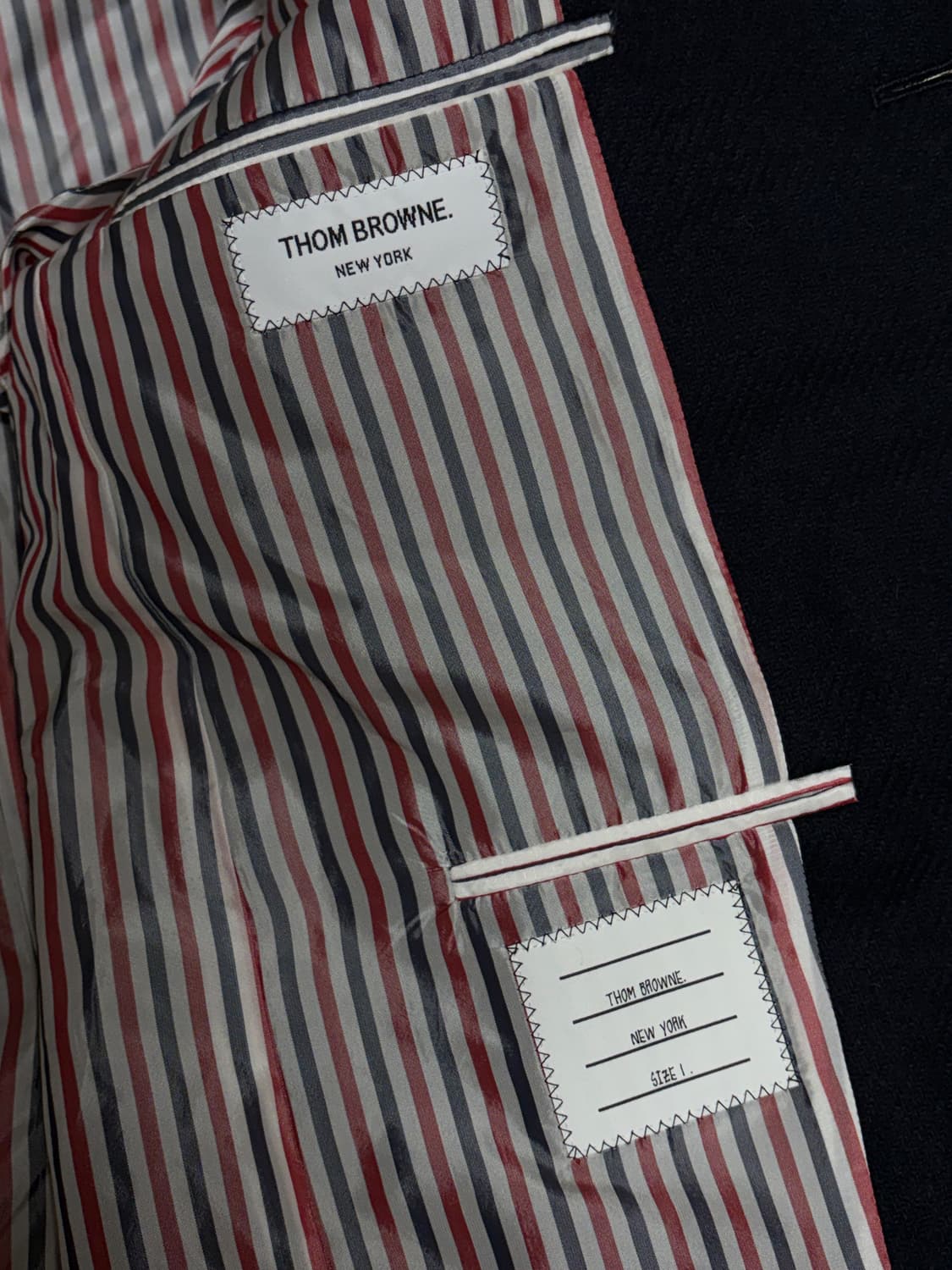 (새거급,매장판) 톰브라운 쉐틀랜드 금장 블레이저 1 톰브라운 금장 자켓 상품이미지7