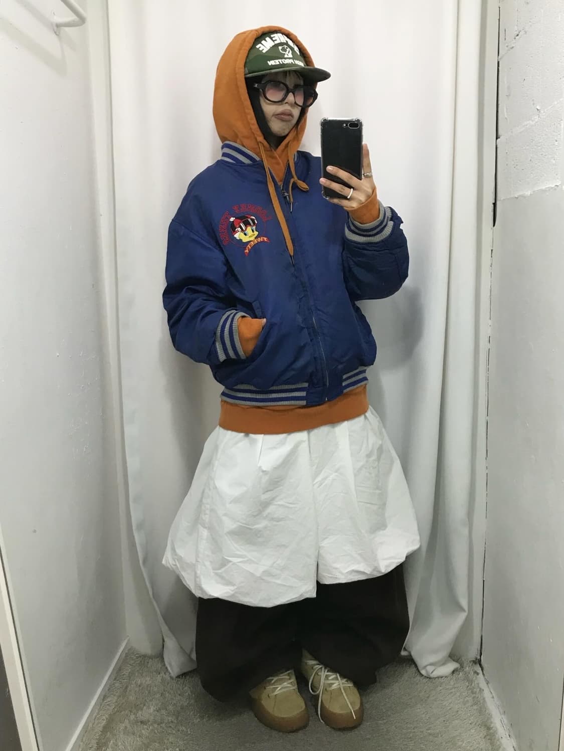 Looney Tunes Embroidery Varsity Jacket 상품이미지4