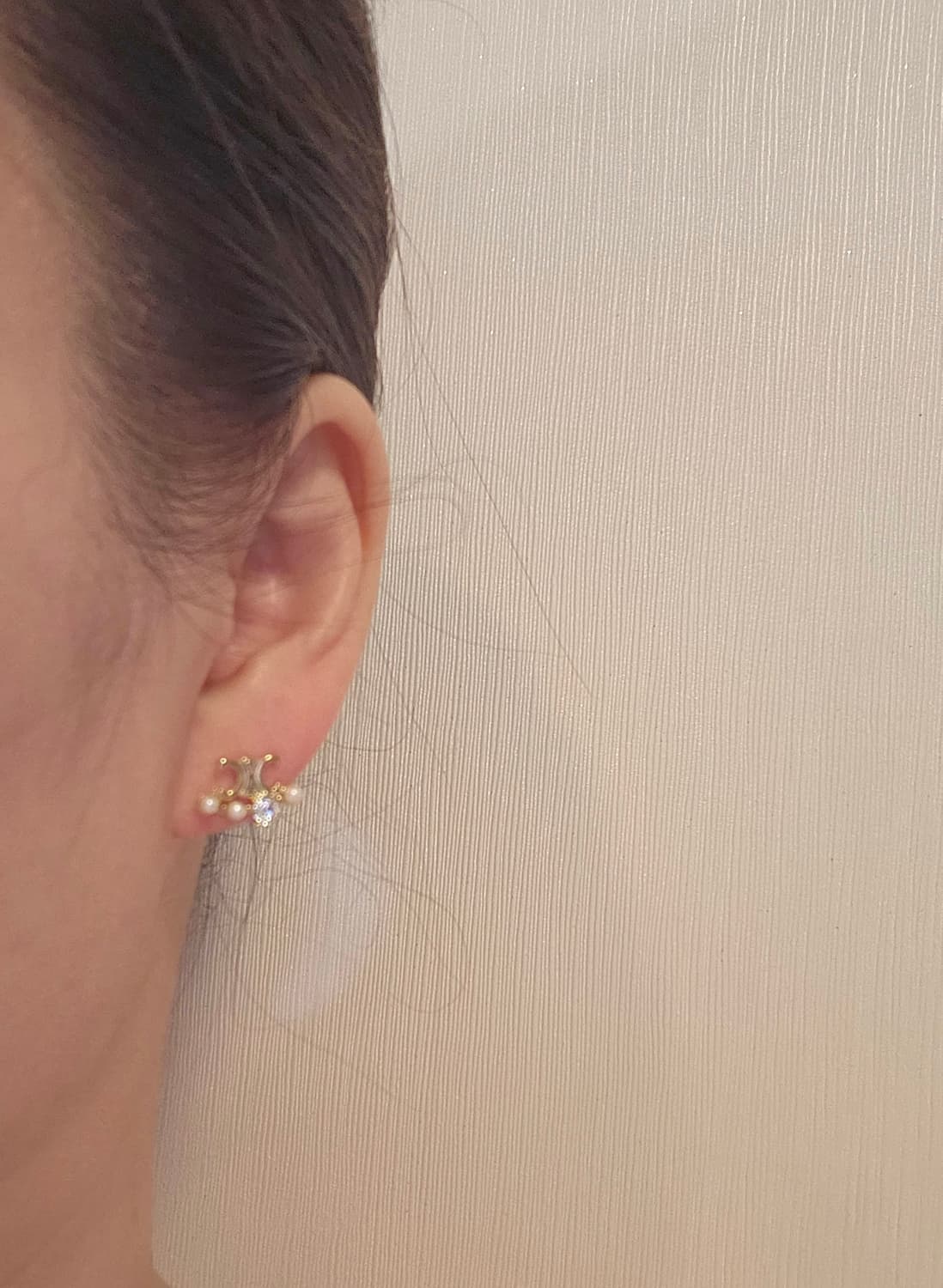 셀린느 업사이클링 트리옹프 큐빅 진주 골드 귀걸이 상품이미지7