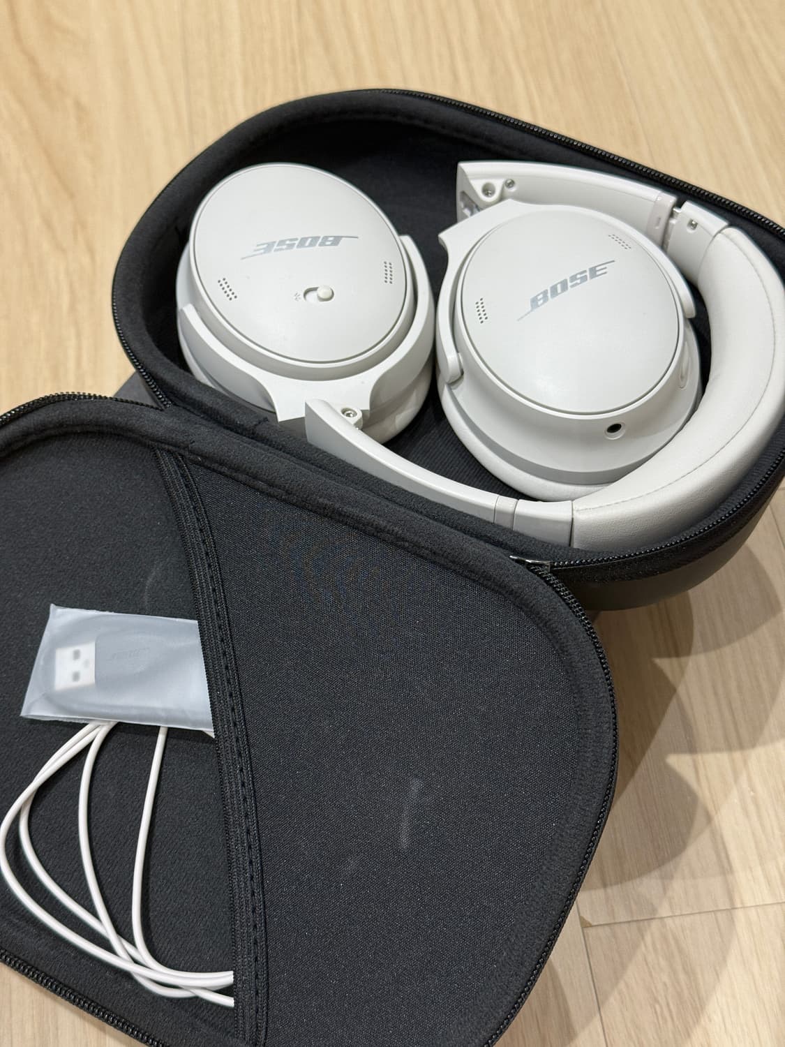 보스 헤드셋 qc45 스모크화이트 상품이미지1