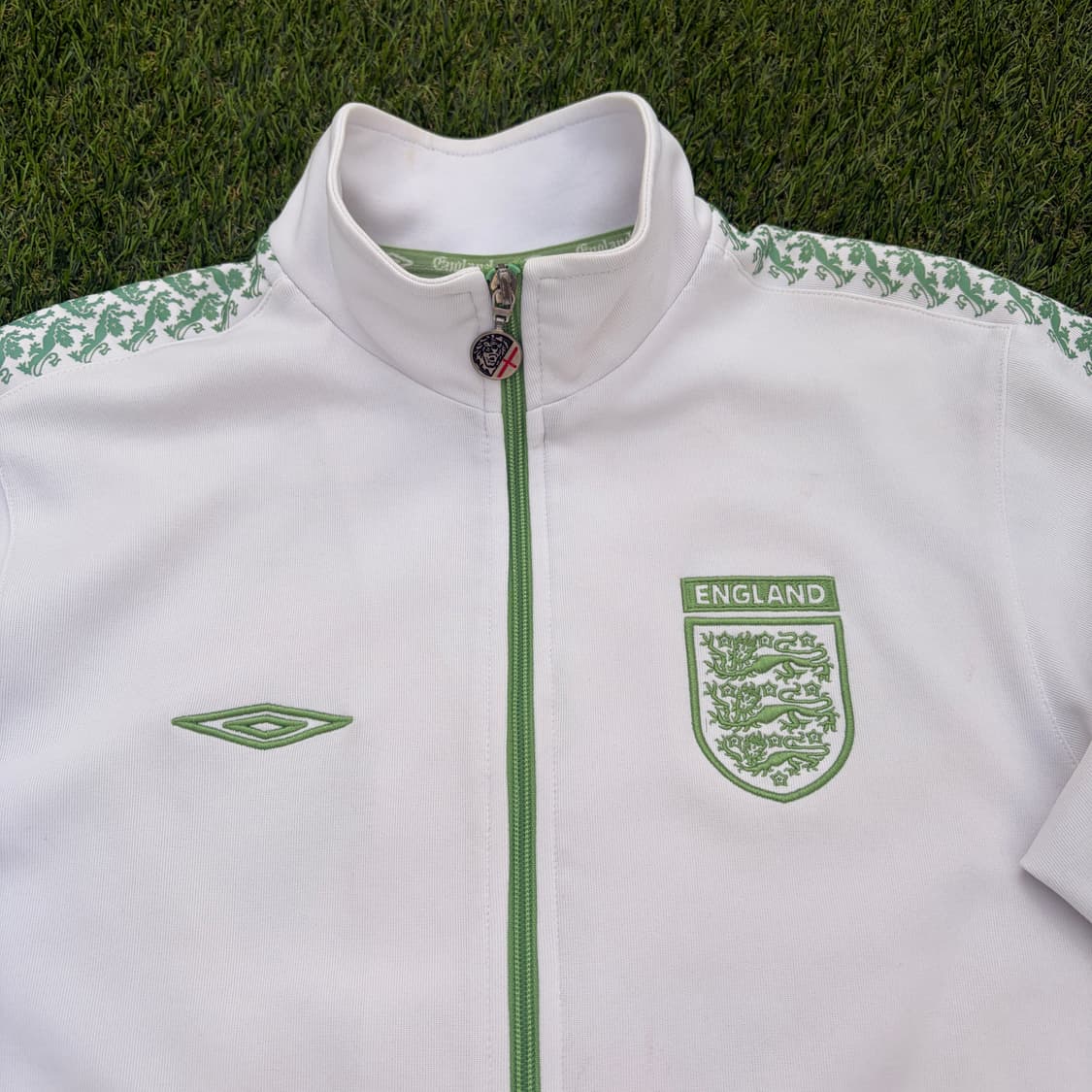 엄브로 X 잉글랜드 화이트 트랙탑 져지 상품이미지3