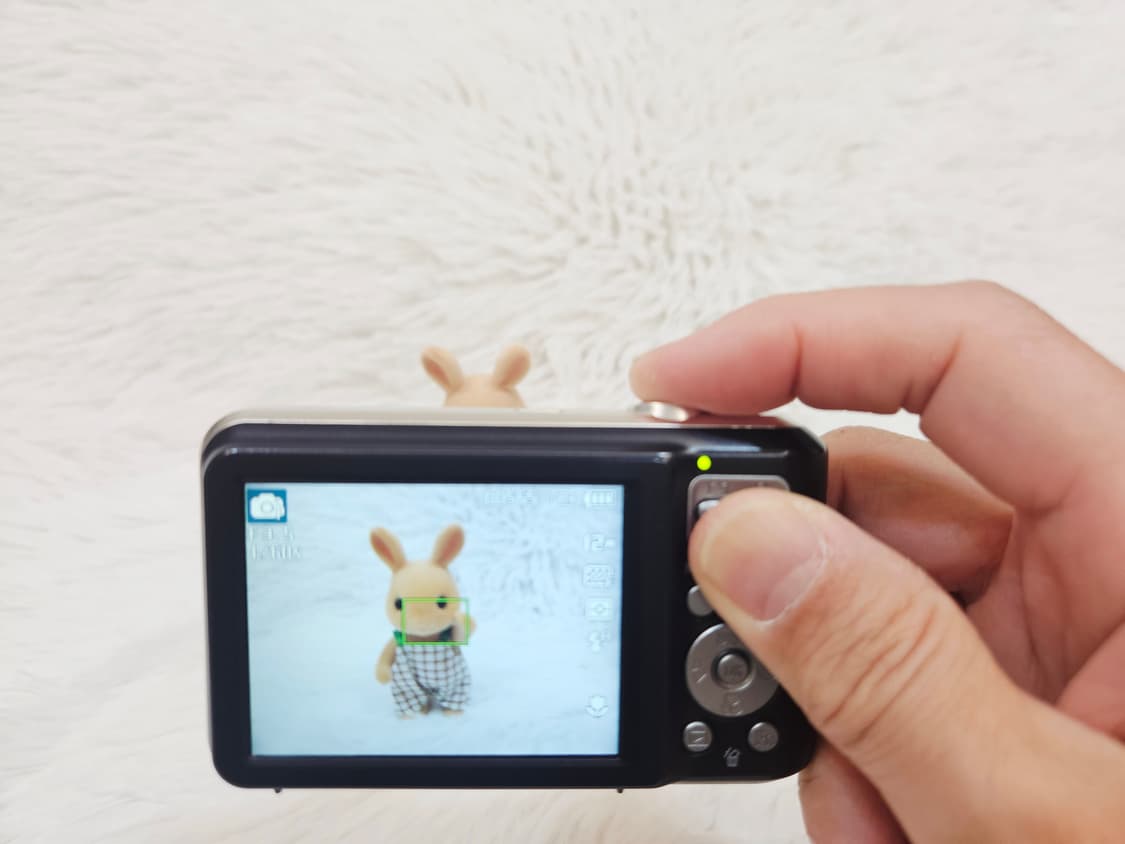 [민트] 삼성 VLUU ES70 디카, 디지털카메라 판매 상품이미지6