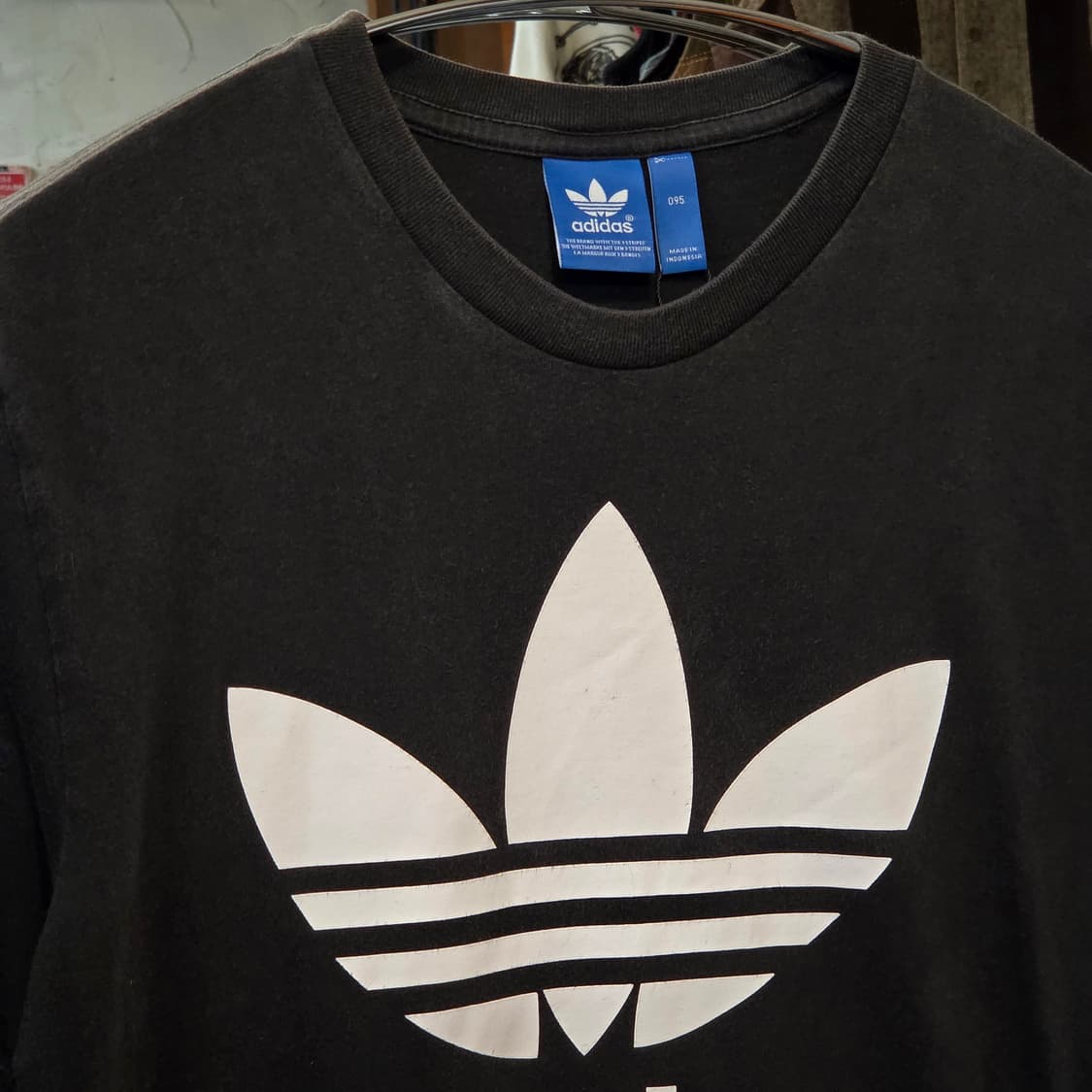 아디다스 검흰 트레포일 반팔 상품이미지2
