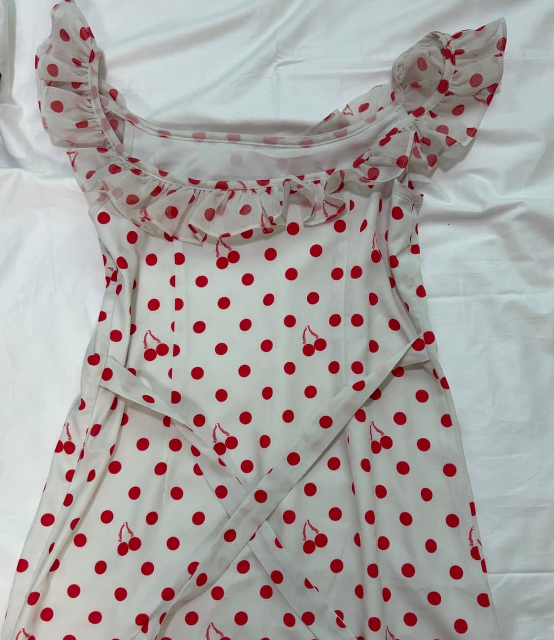 루루서울 체리 도트 프릴 드레스 상품이미지3