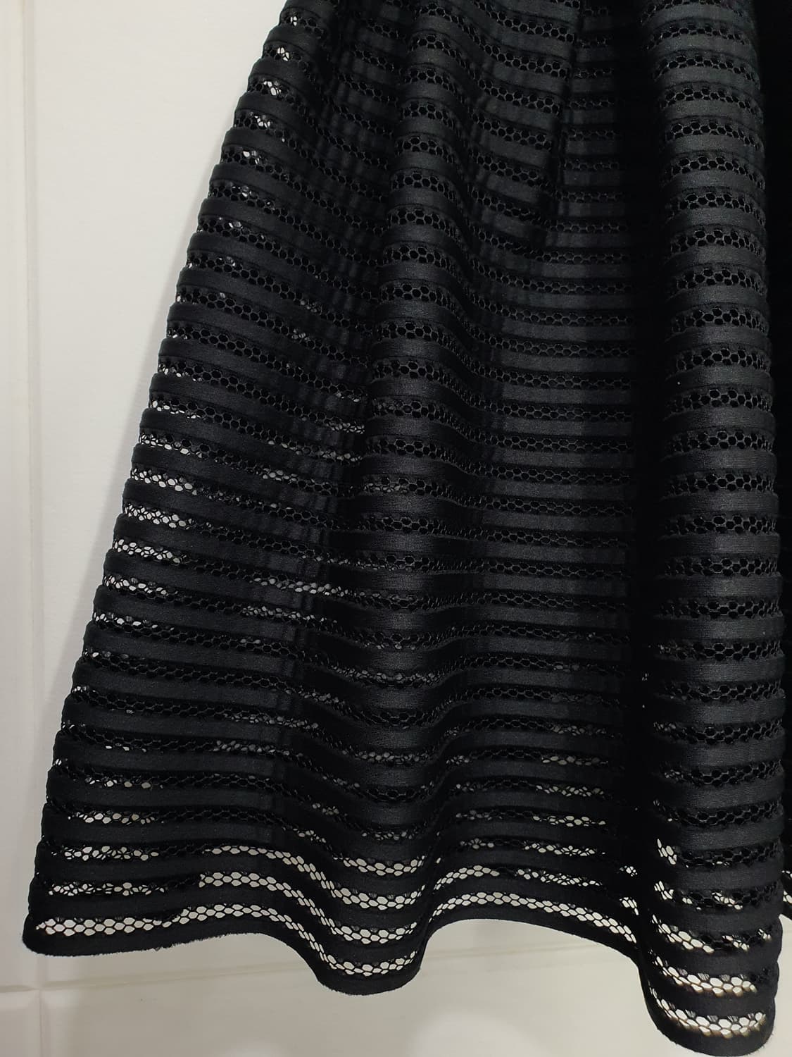 마쥬 Maje 우아한 블랙 시스루 A라인 미디 스커트 사이즈 1 상품이미지4