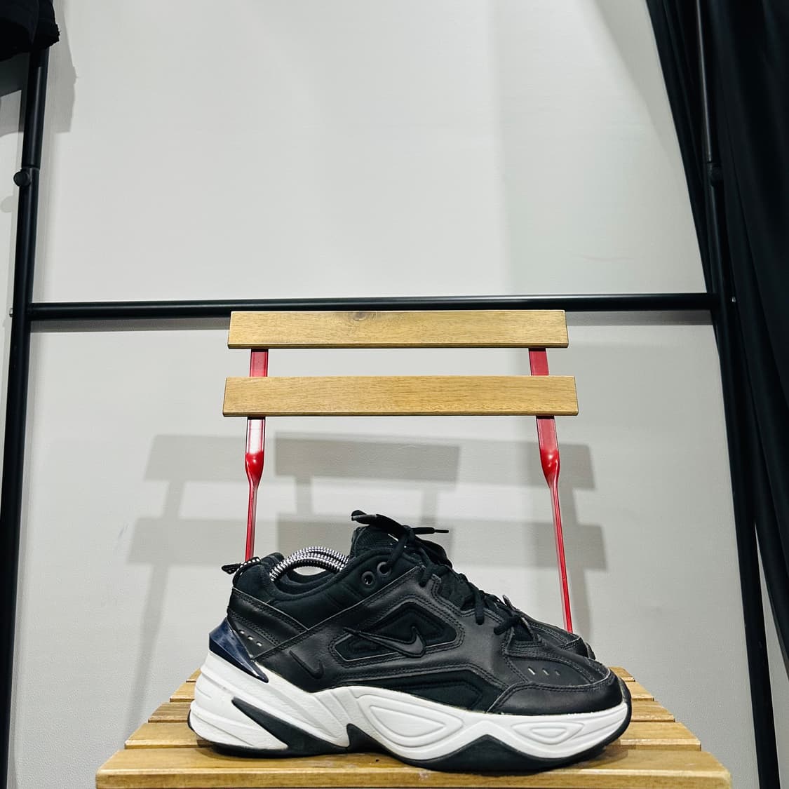 255) 나이키 운동화 남성 남자 신발 M2K 테크노 블랙 레더 상품이미지1