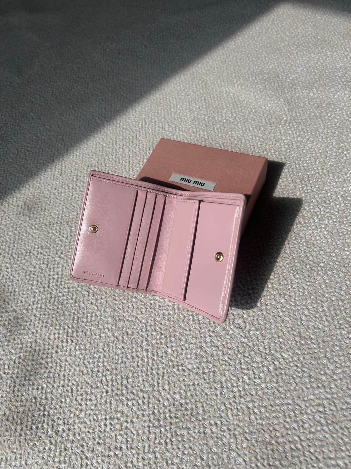 미우미우 반지갑 상품이미지2