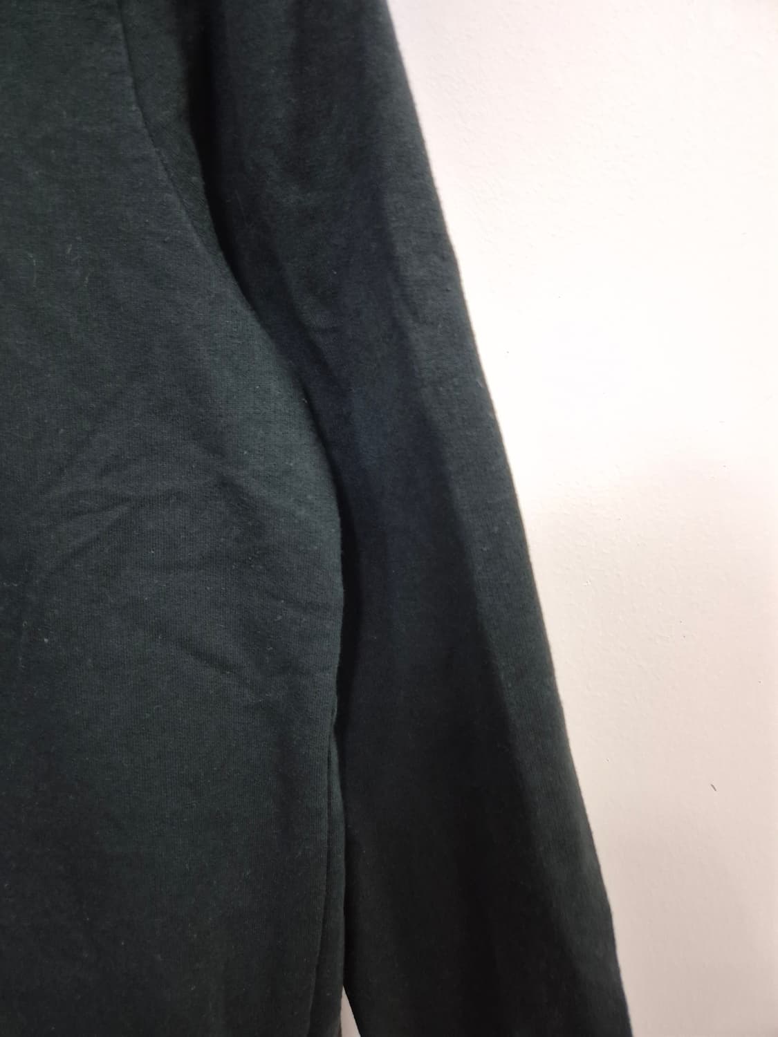 폴로 하단 텍스트로고 블랙 맨투맨 상품이미지6