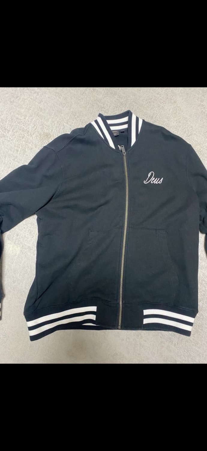 데우스 바시티 자켓 상품이미지2