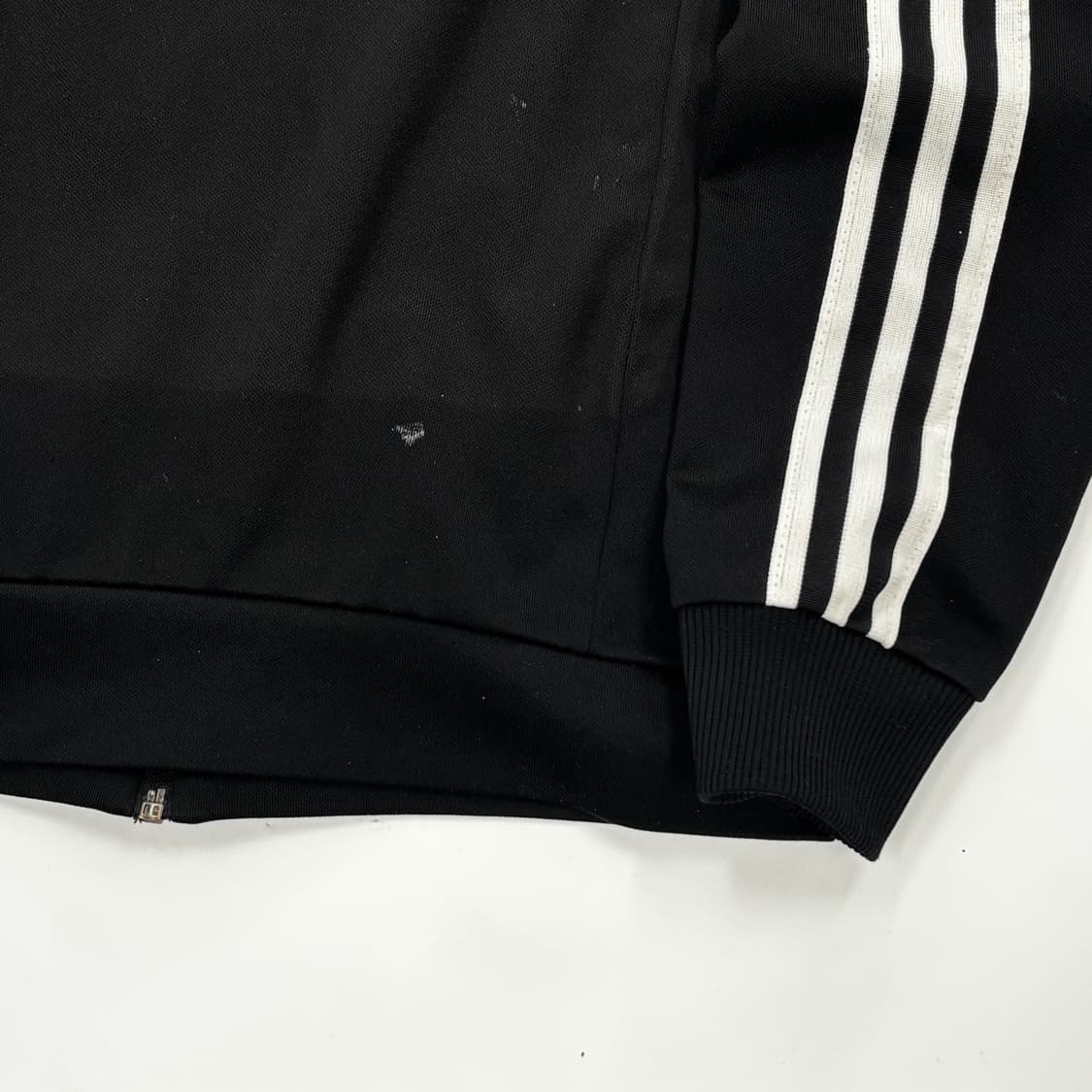 아디다스 리버풀 커스텀 져지 검흰 블랙 트랙탑  상품이미지4