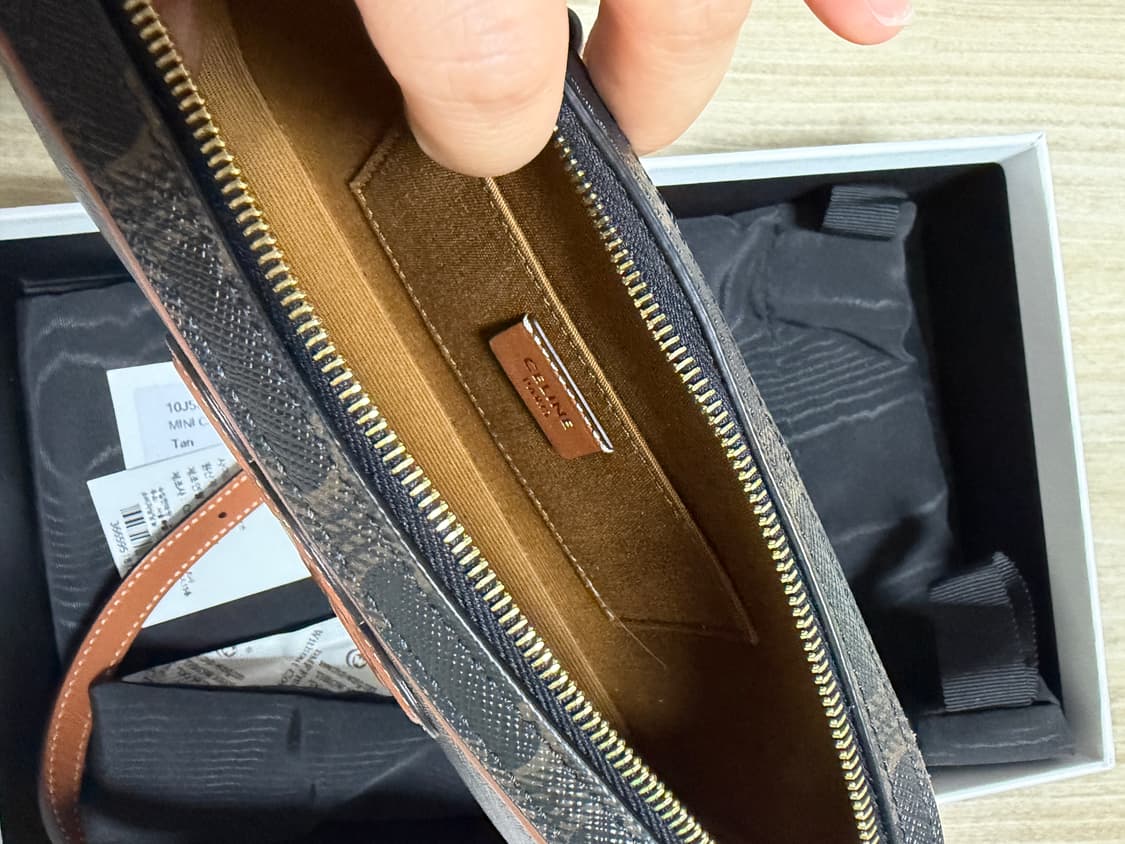 셀린느 카메라백 상품이미지5