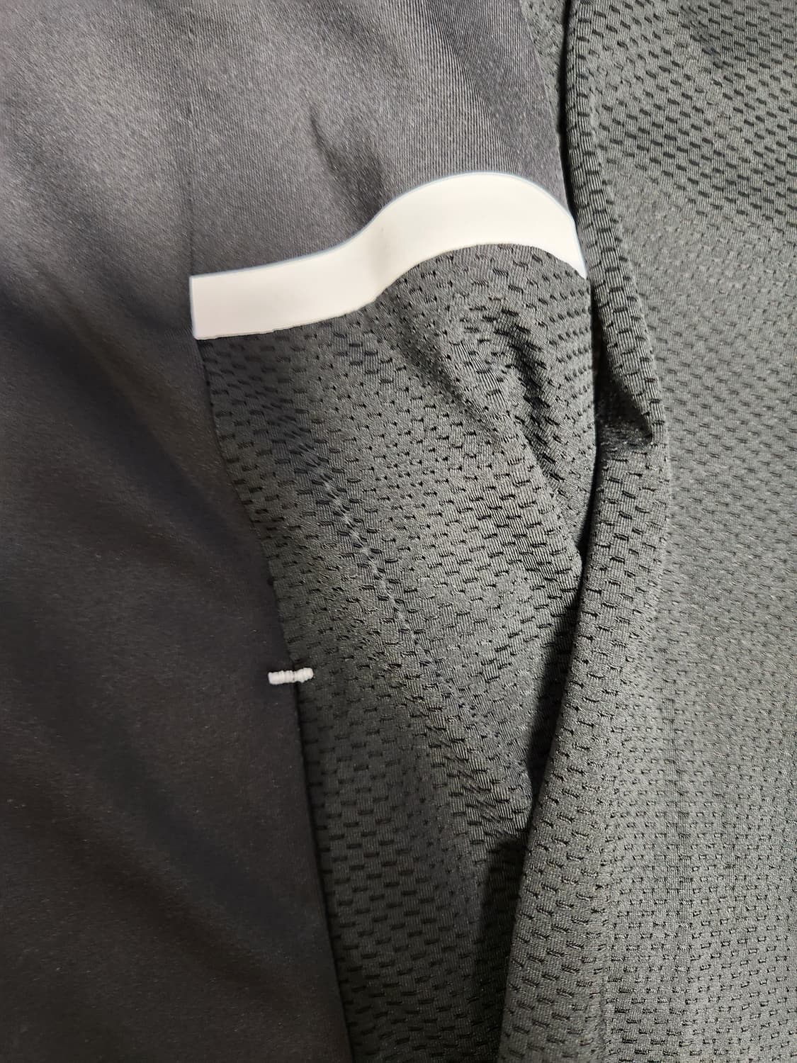 험멜 트레이닝 집업 져지 사이즈110

오염 하자없이 깨끗해요^^

세탁 상품이미지4