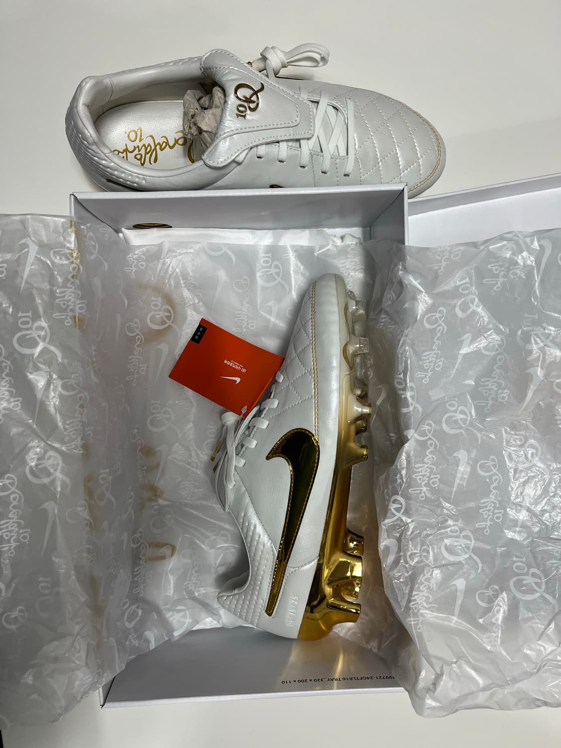 나이키 티엠포 레전드 FG 'R10' 스페셜 에디션 (새제품) 상품이미지3