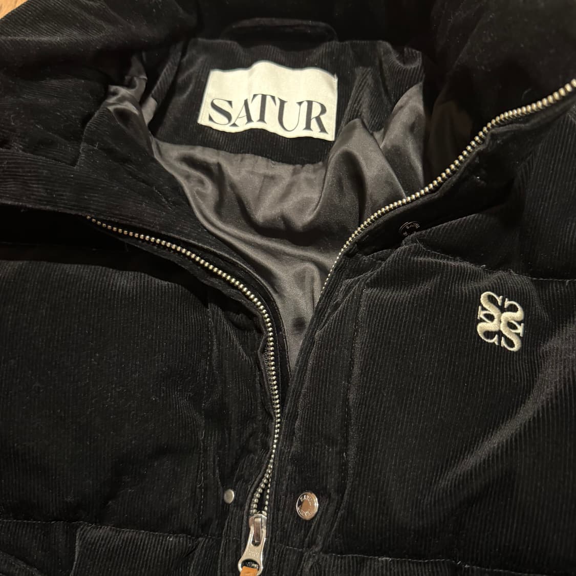 SATUR 24F/W BK 코듀로이 덕다운 패딩  상품이미지2