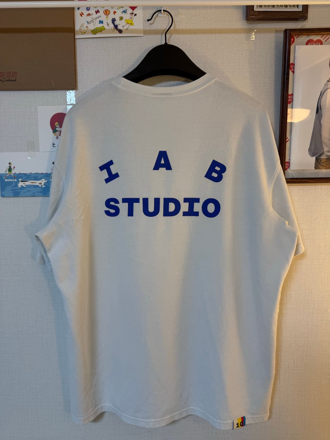 [XL] 아이앱 스튜디오 10주년 티셔츠 화이트 상품이미지3