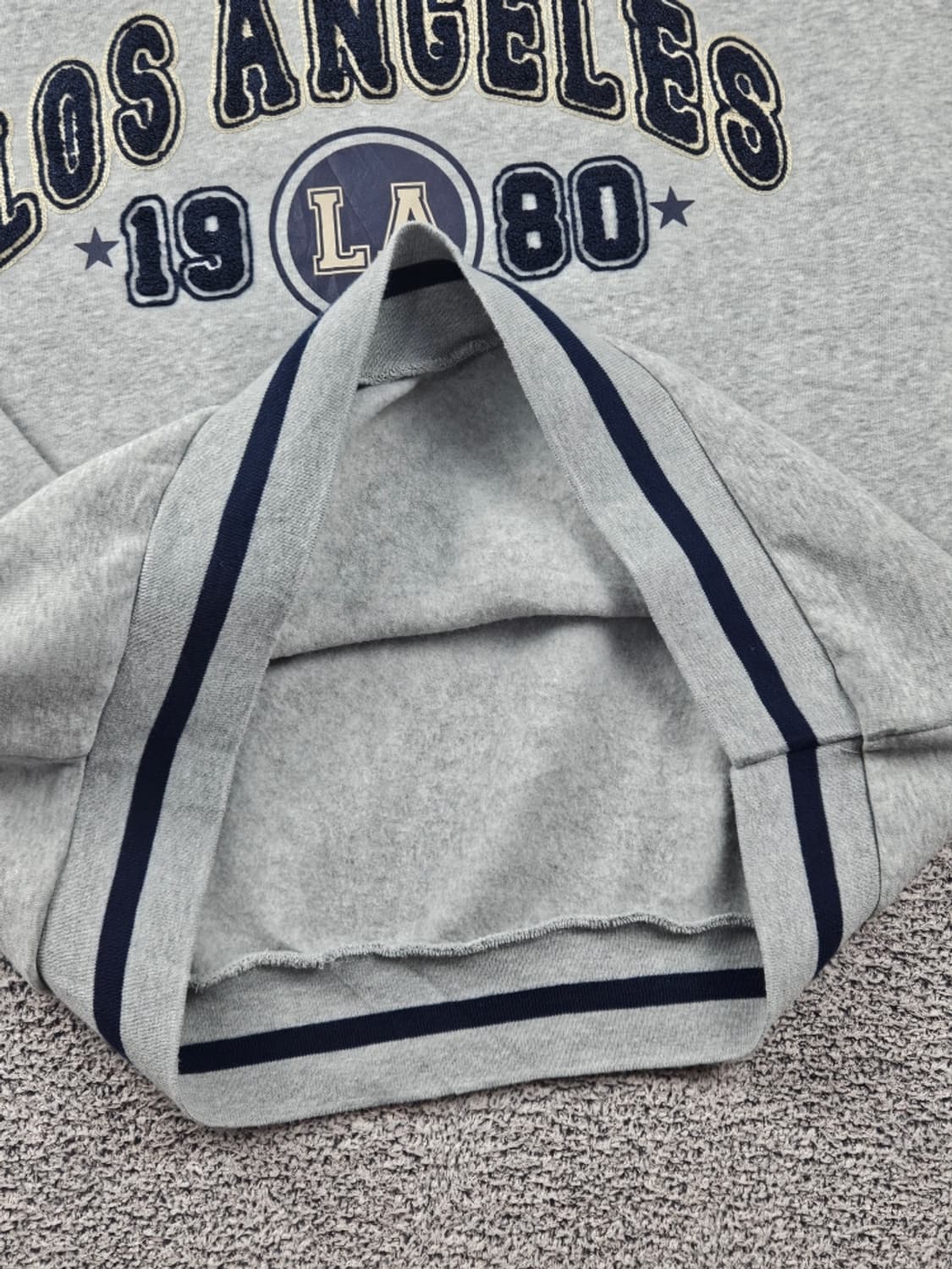 샤를로트 루스 로스앤젤레스 맨투맨 스웻 셔츠 (2XL추정) / 11100 상품이미지9