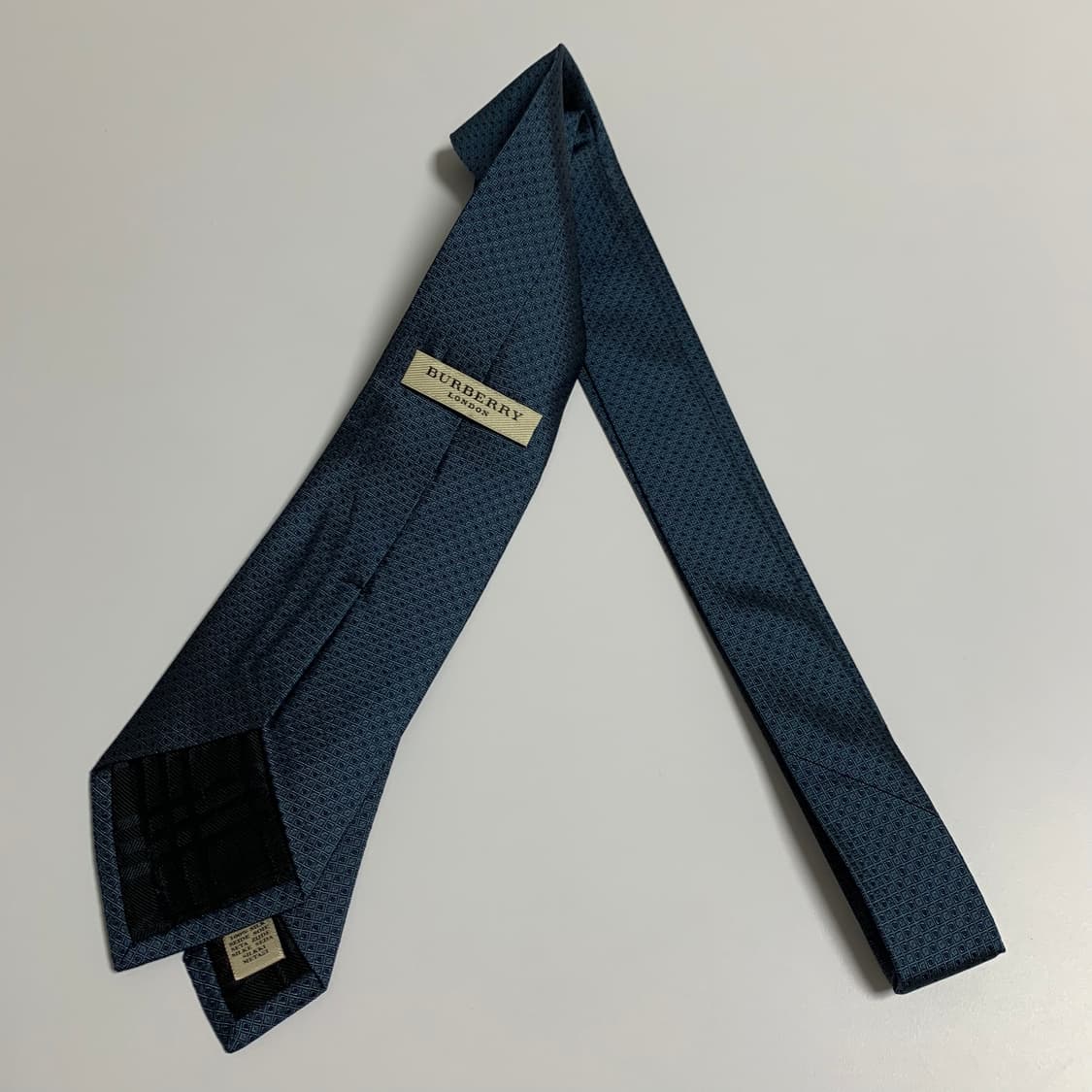 버버리(BURBERRY) 신형라벨 명품넥타이 100실크 A+등급 상품이미지9