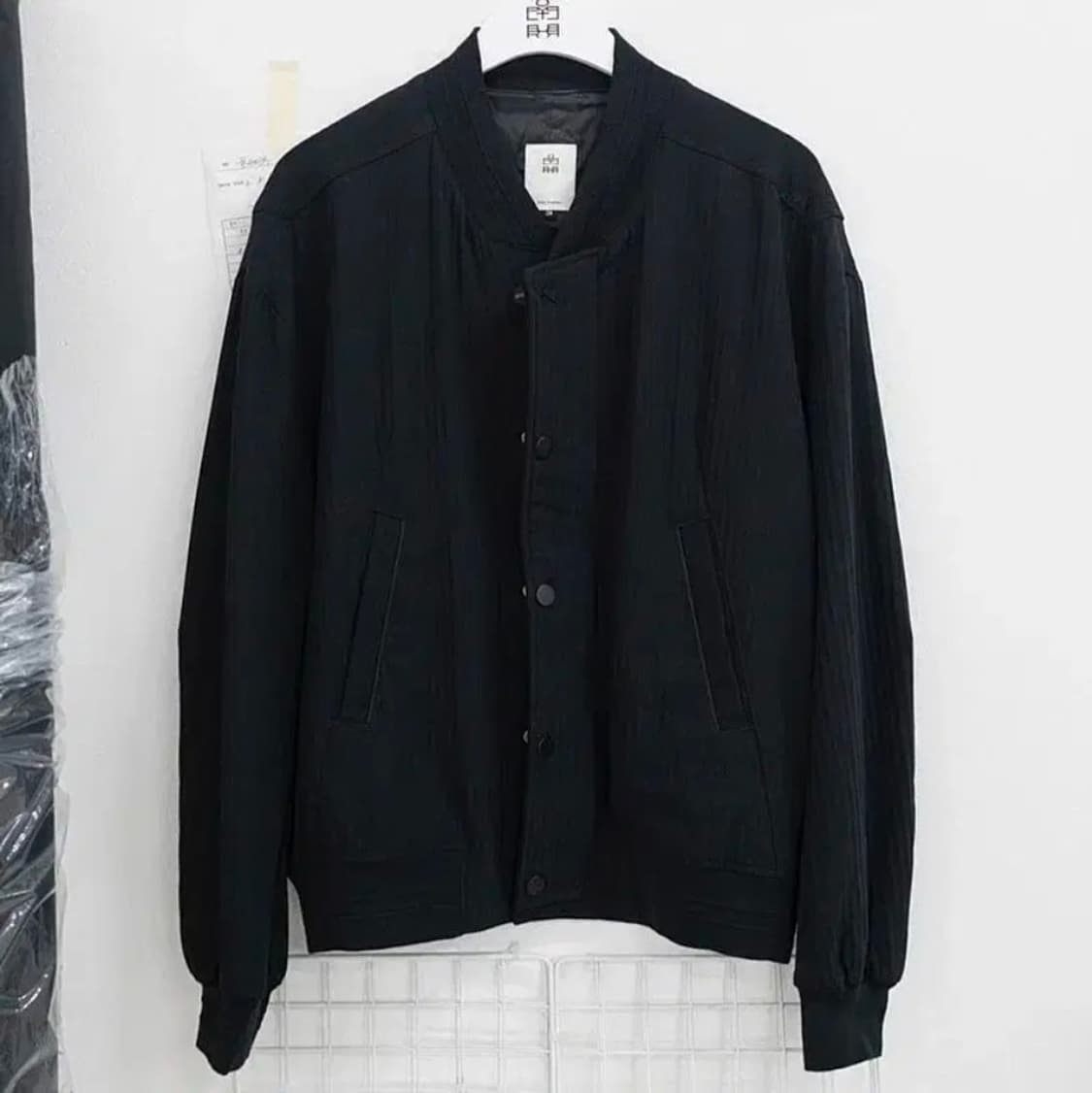[3] 폴리테루 22FW 울 바시티 봄버 블랙 상품이미지1