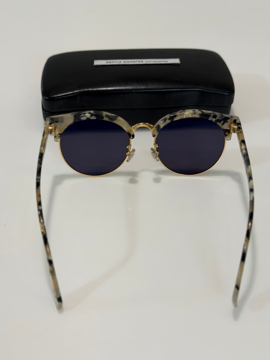 젠틀몬스터 문컷 하금테 선글라스 정가 249,000원 실착 적어 신품컨디 상품이미지8