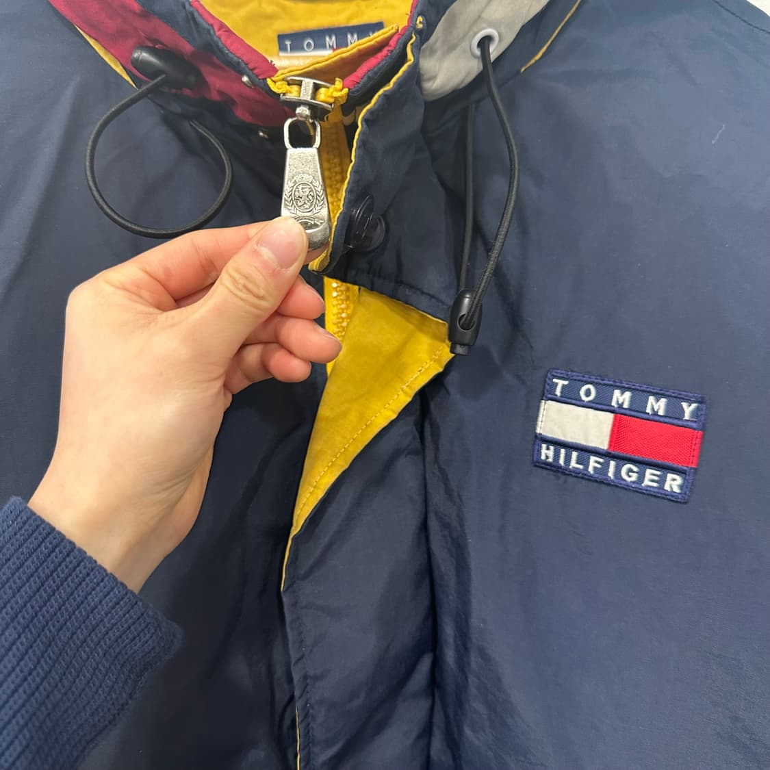 타미힐피거 올드스쿨 패딩 상품이미지3