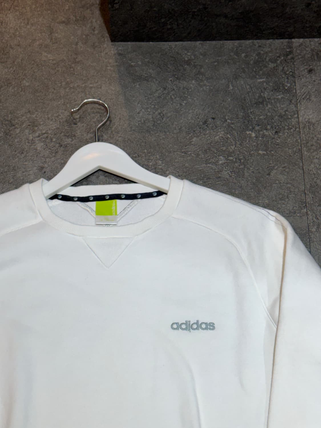 아디다스 화이트 맨투맨 2XL사이즈 상품이미지4
