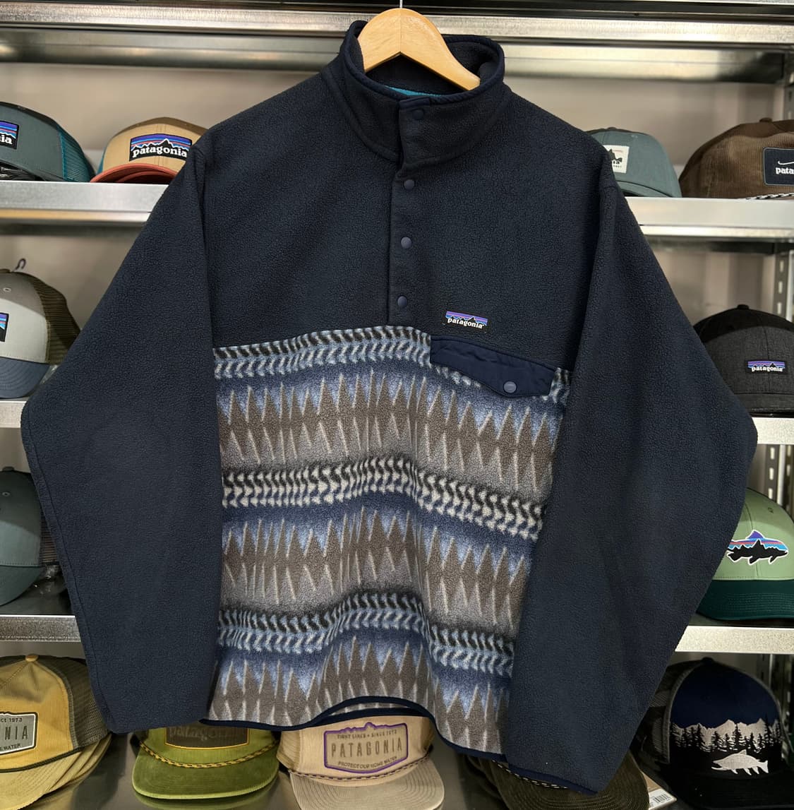 파타고니아 신칠라 스냅티 플리스 풀오버  M 상품이미지1