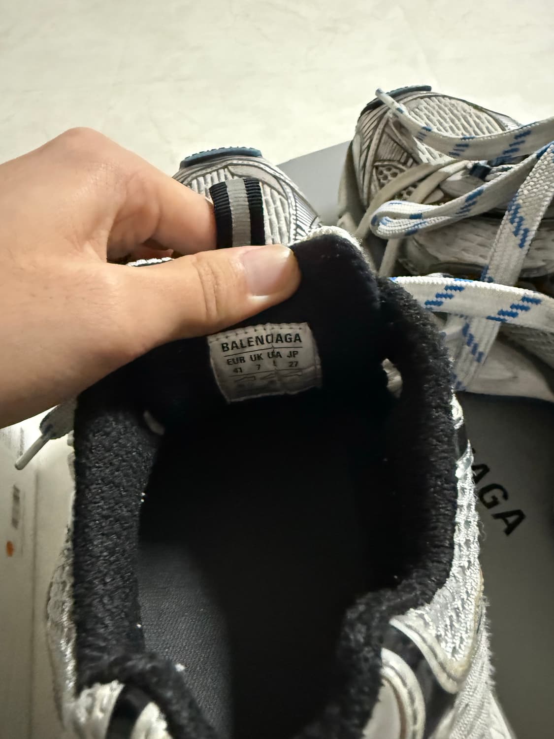 발렌시아가 3xl 그레이 화이트 블루 41 상품이미지9