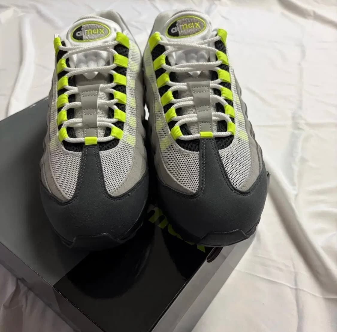 (새상품) [285] 나이키 에어맥스 95 OG 네온 2025 상품이미지4