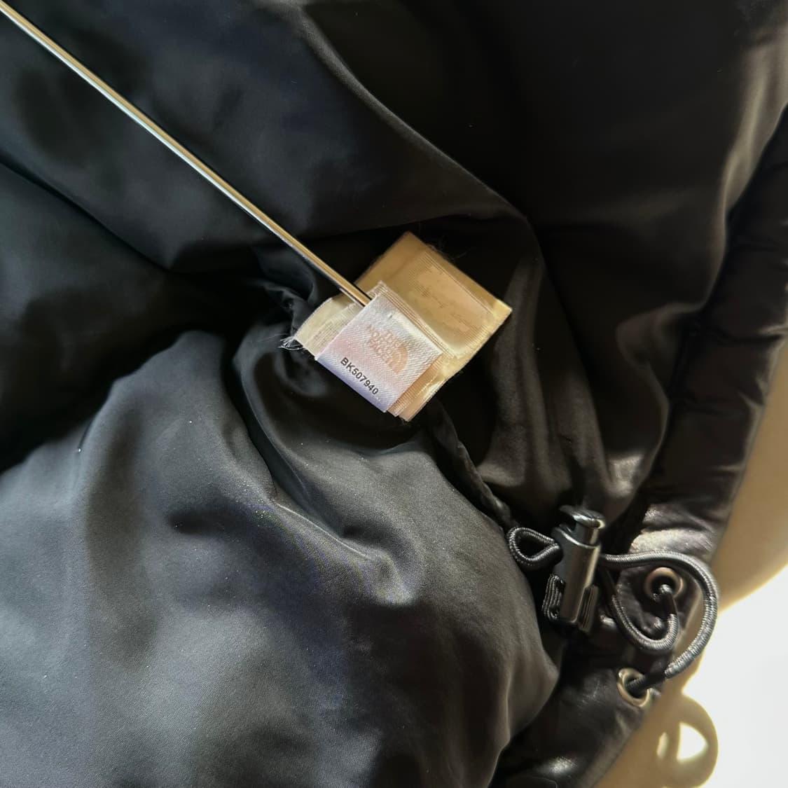 [M-L]노스페이스 구형 눕시 700 경량 패딩 상품이미지10