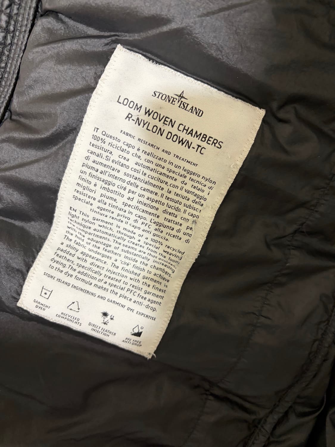 [24시즌] 스톤아일랜드 룸우븐 경량패딩 xl 상품이미지3