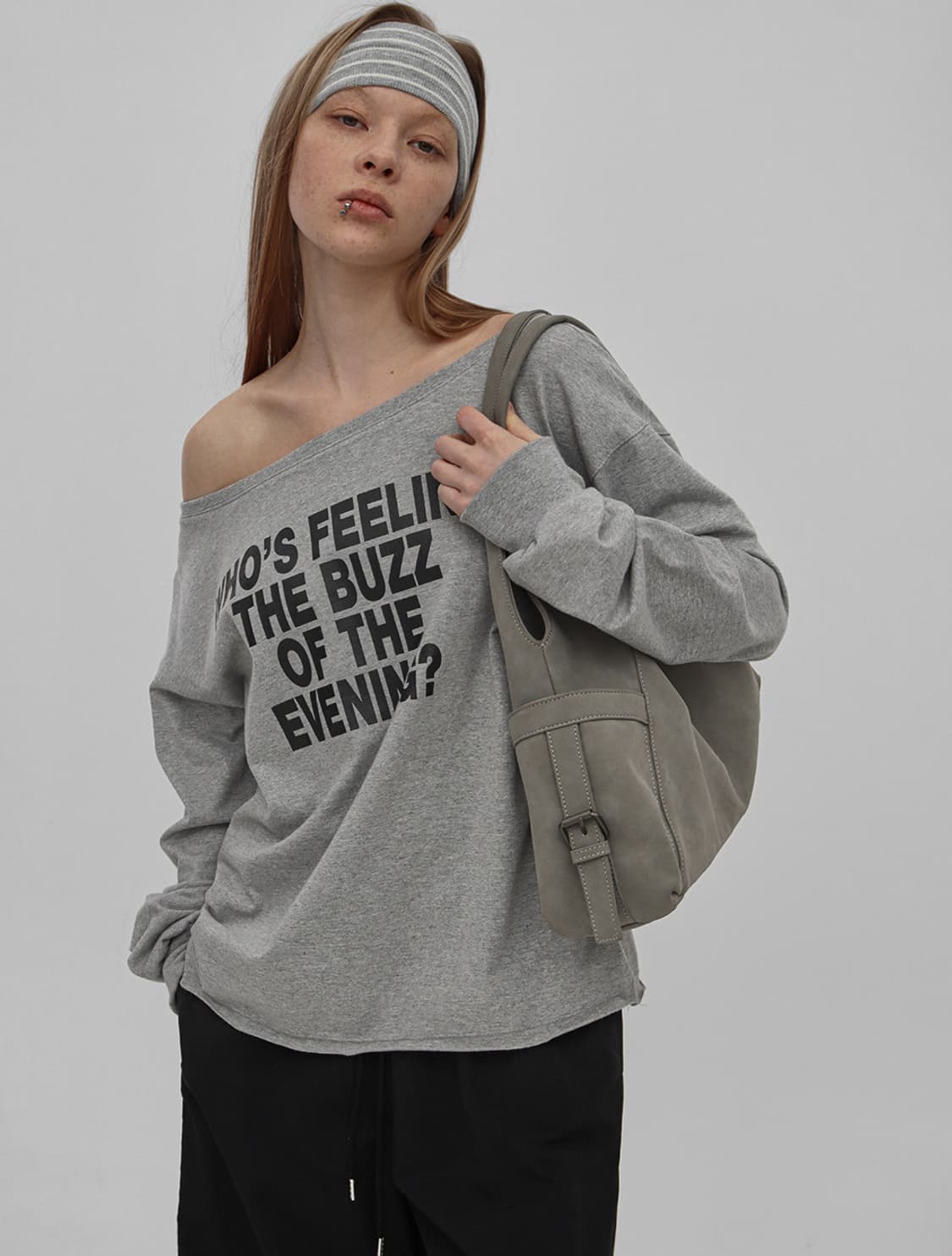 (미착용 새상품) 블랙업 리츠 보트넥 프린팅 긴팔티 (그레이) 상품이미지2