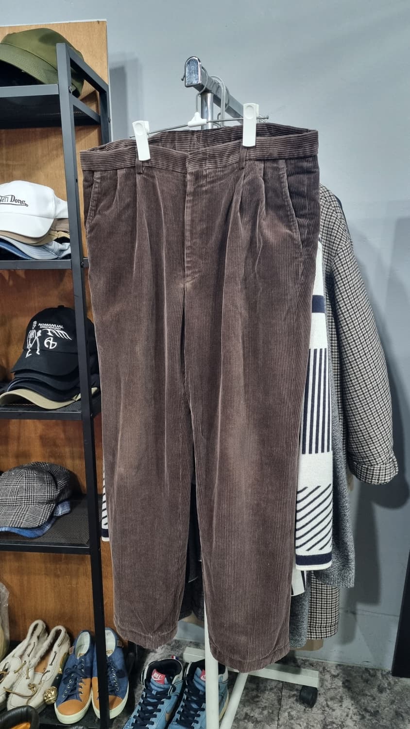 라코스테(LACOSTE) 레트로 투턱 갈색 코듀로이바지 34 상품이미지1