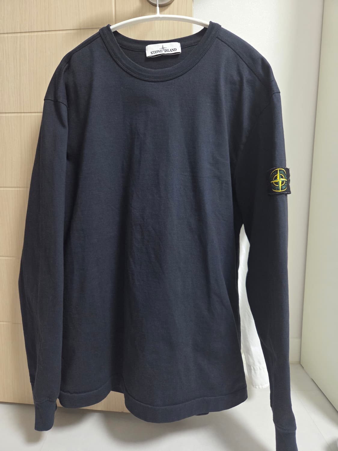 스톤아일랜드 롱슬리브 맨투맨(블랙, 라지) 상품이미지1