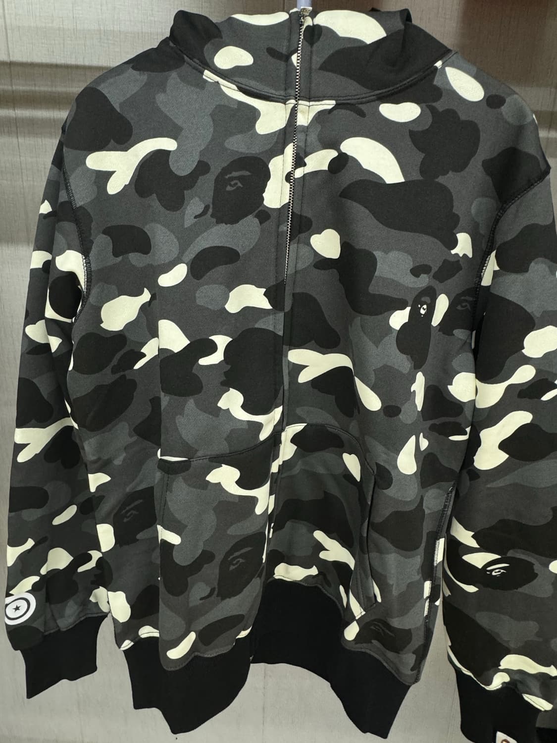 [새상품]베이프 샤크 후드 집업 야광 다크그레이블랙 상품이미지1