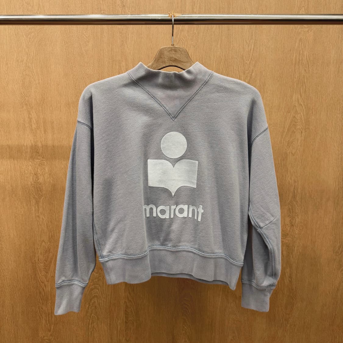 이자벨마랑 에뚜왈 하프넥 맨투맨 로고 프린팅 디테일 루즈핏 라이트 블루 상품이미지2