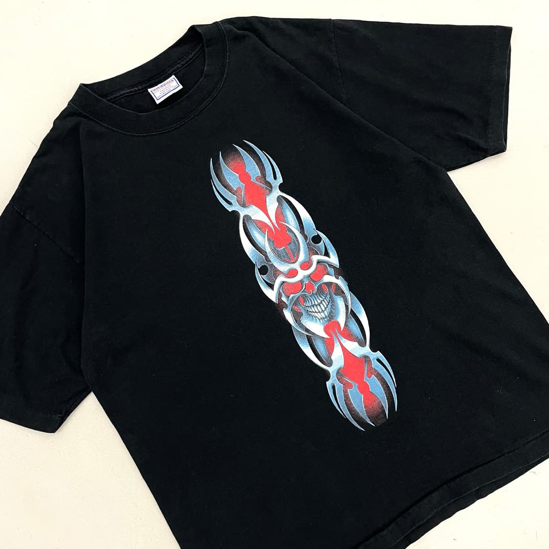 90s 싱글스티치 스컬 해골 트라이벌 빈티지 반팔 티셔츠 블랙 상품이미지2