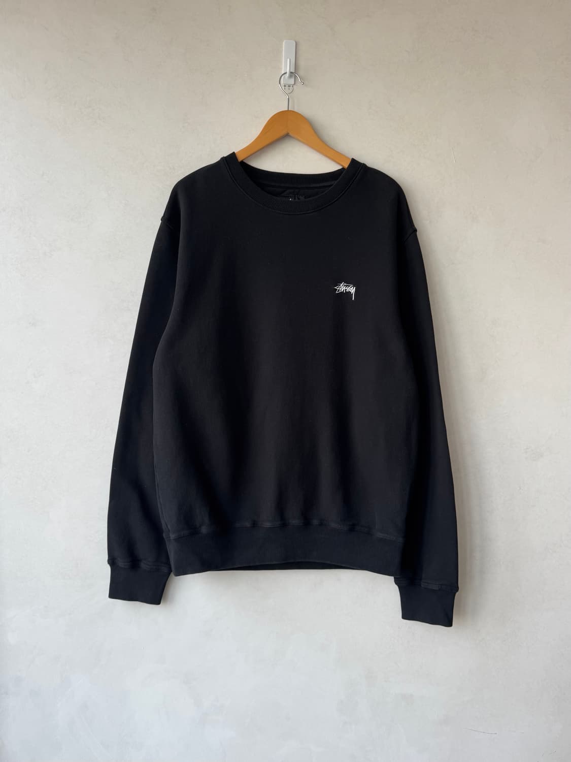 스투시 로고 맨투맨 상품이미지1