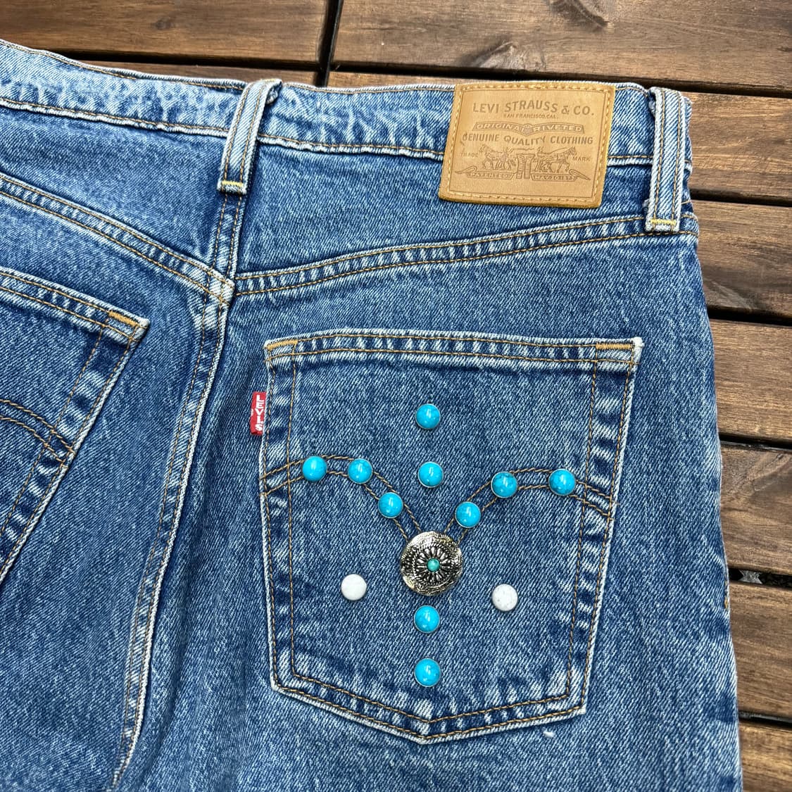 리바이스 우먼스 립케이지 웨스턴 스터드 앵클 진 (28)  상품이미지4