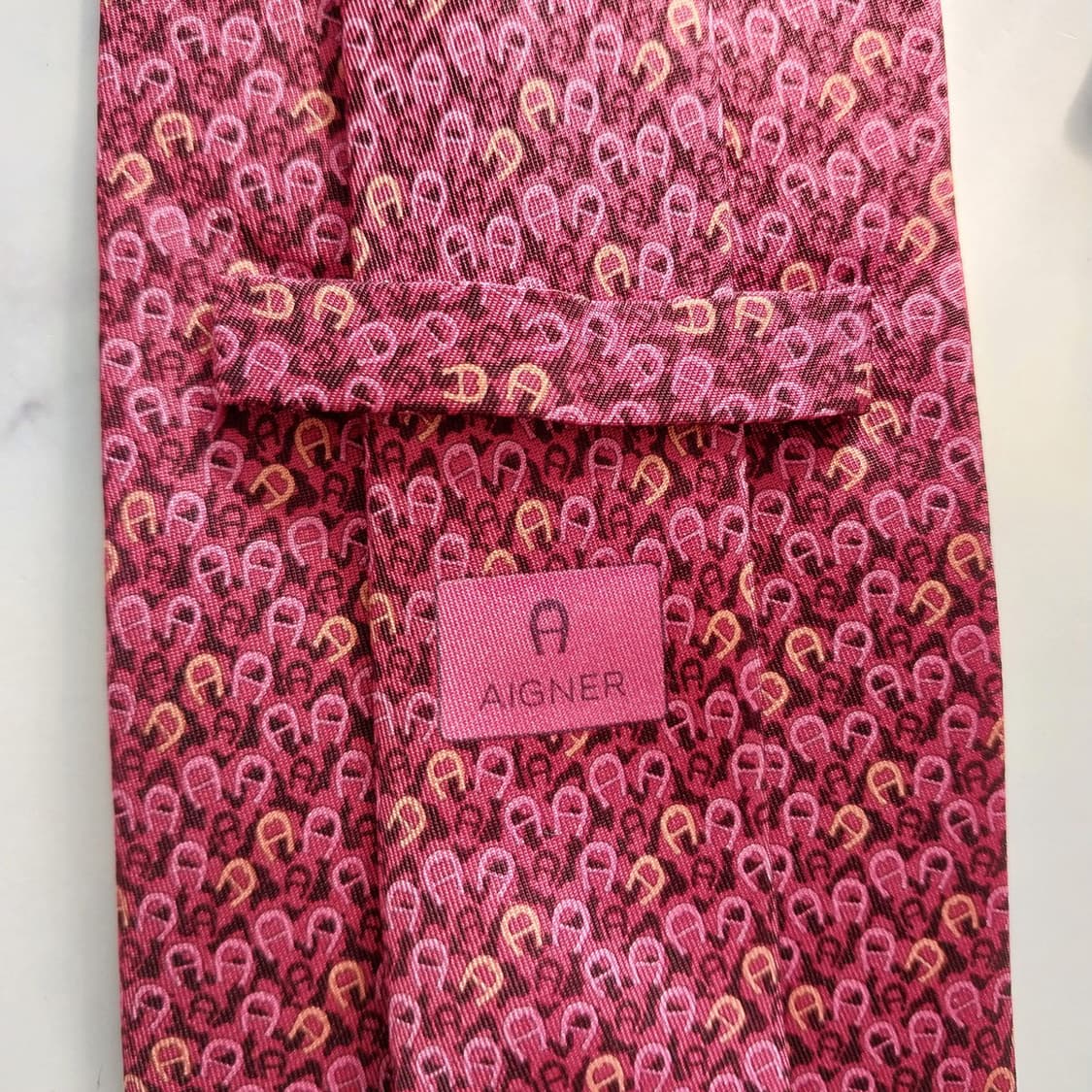 아이그너 실크 진핑크 로고 패턴 넥타이 9.6cm A+등급 K1411
 상품이미지6