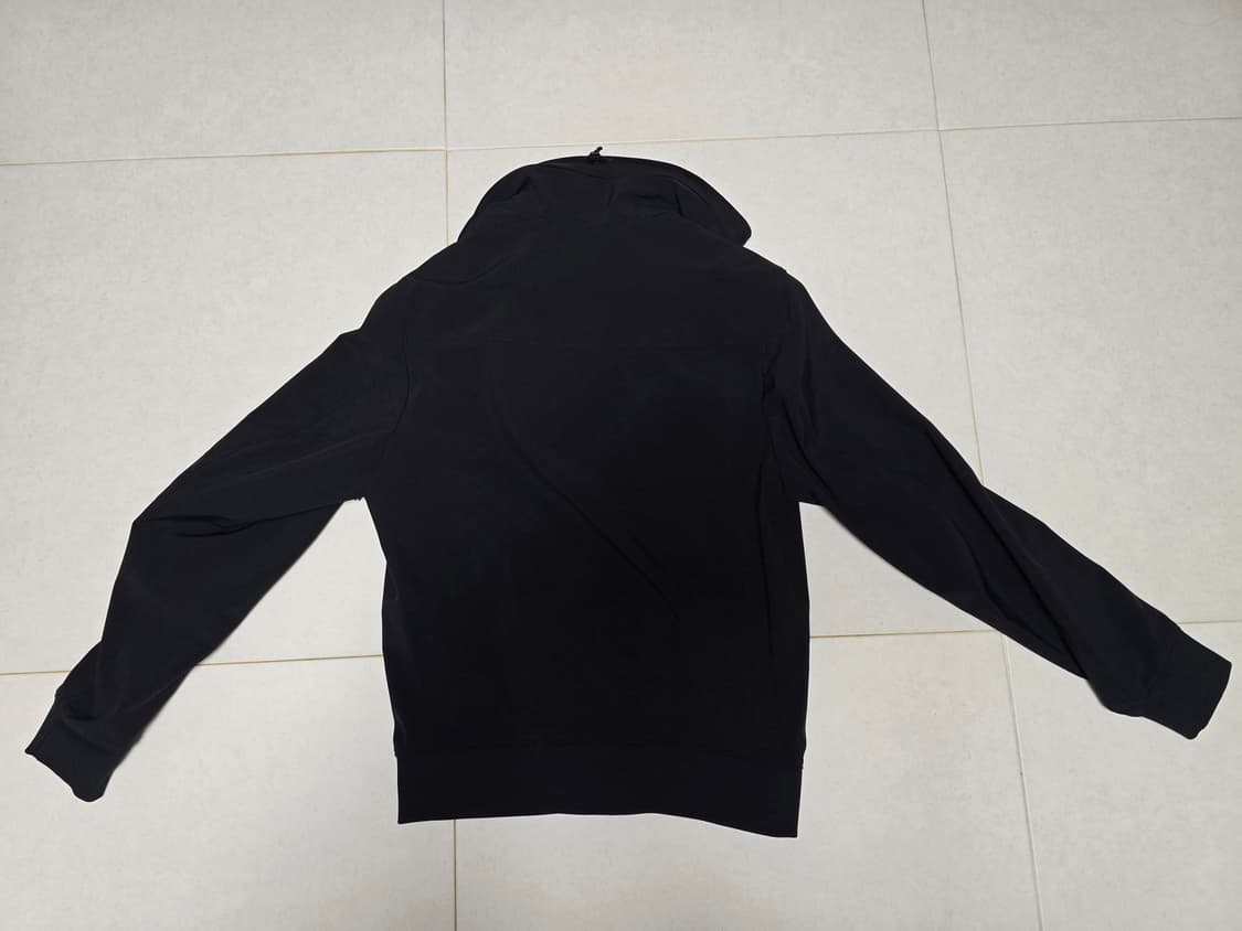 C.P. Company 블랙 쉘 자켓 상품이미지7