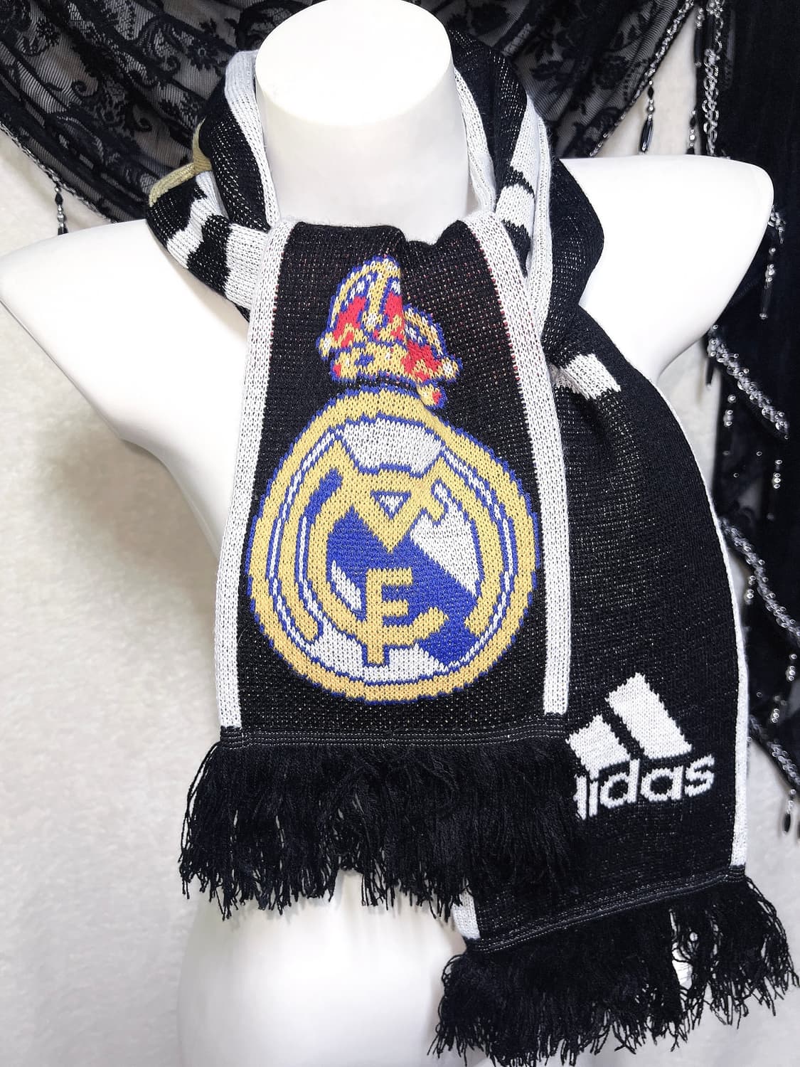 아디다스 adidas 레알 마드리드 블랙 머플러 목도리 삼선 스포츠 상품이미지6