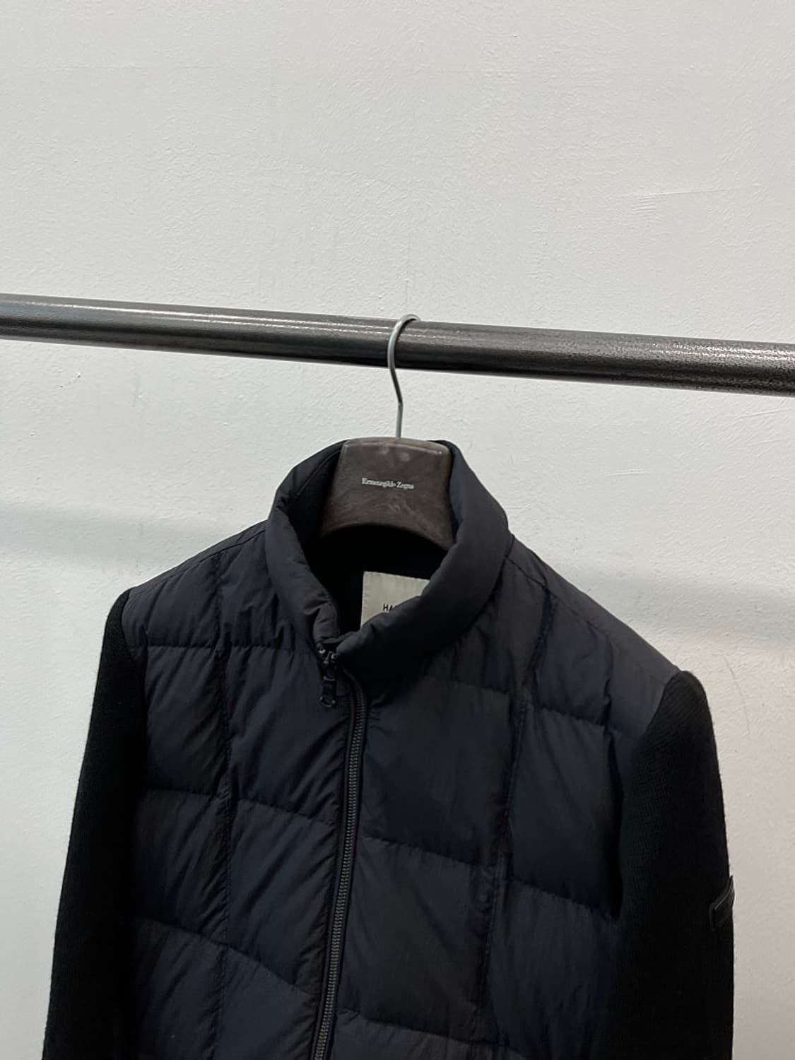 95) 헤지스 2024 방풍 다운자켓 상품이미지4