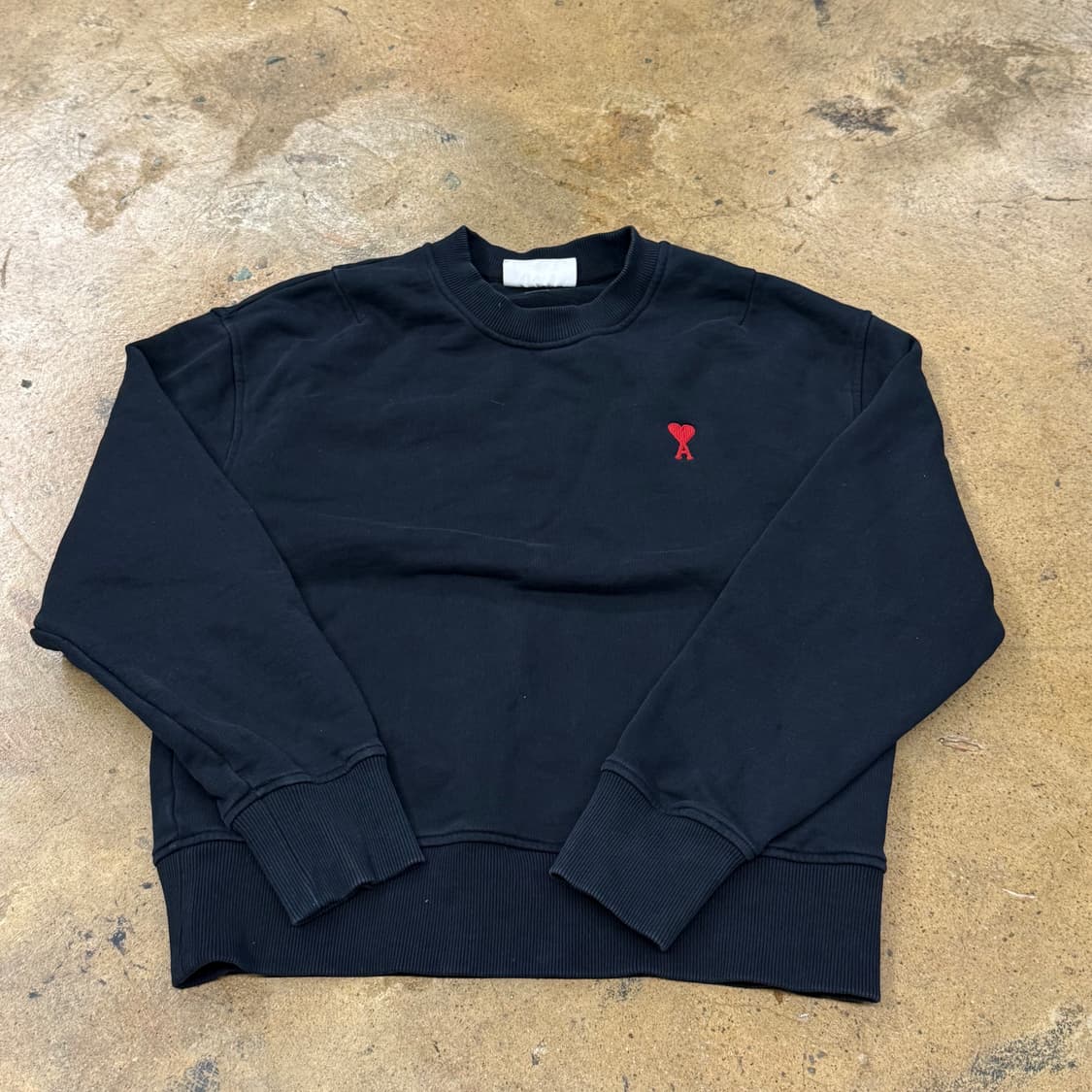 [정품] 아미 스몰 하트 블랙 맨투맨 b17 상품이미지2