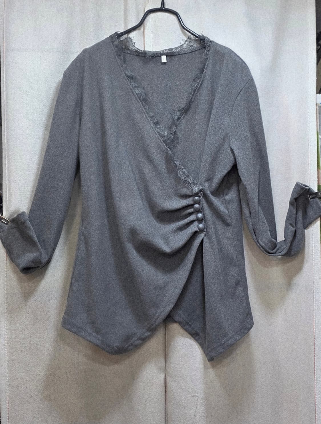 상의 브이넥 레이스 상품이미지1